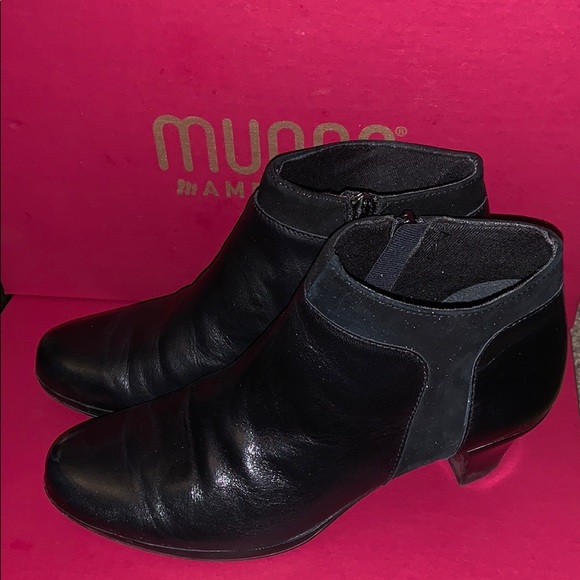 munro hope bootie